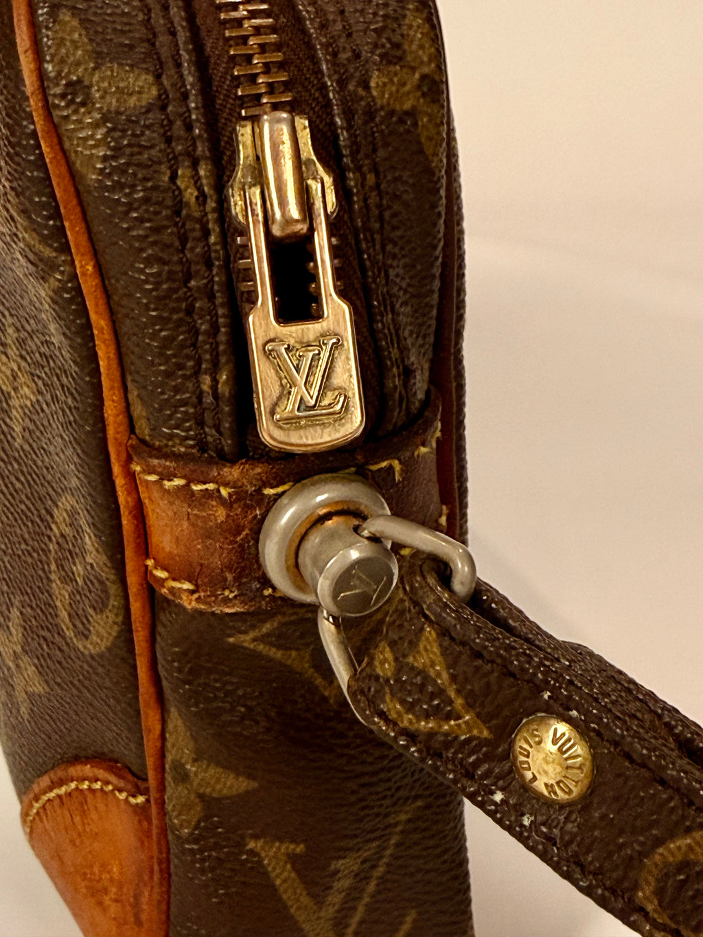 Louis Vuitton Marly Dragonne Wristlet